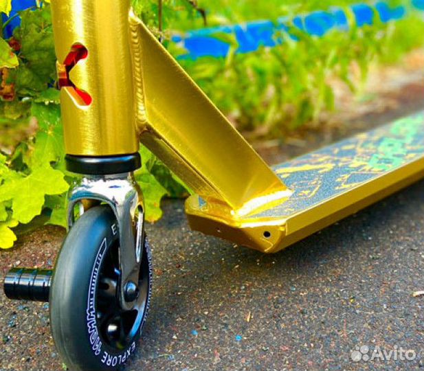 Трюковой самокат Explore Move