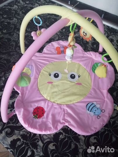 Развивающий коврик для новорождённого