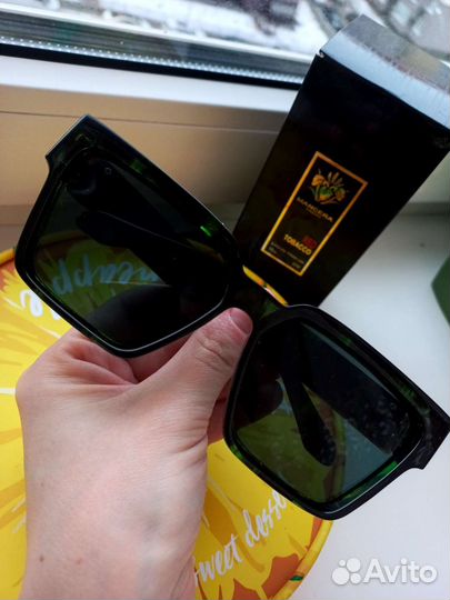 Солнцезащитные очки