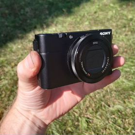 Компактный фотоаппарат sony rx100 v 5 m5