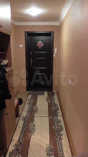 4-к. квартира, 102 м², 2/5 эт.
