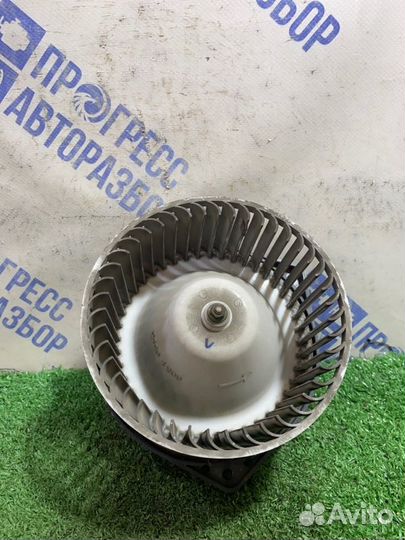 Моторчик печки Nissan Almera Classic седан 1.6