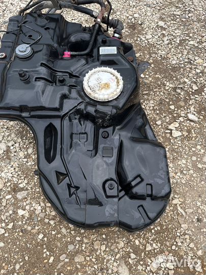 Lexus RX4 Топливный бак 3.5 4WD