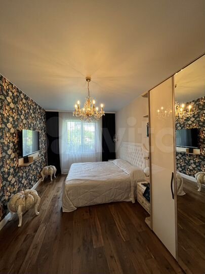 Дом 240 м² на участке 6 сот.