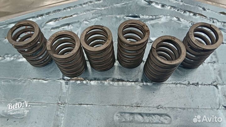 Пружина клапана выпуск Ауди Фольксваген Шкода Сеат