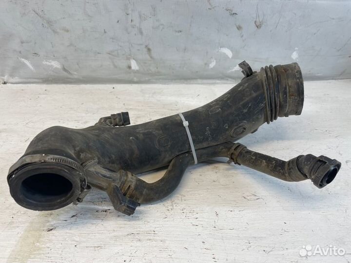 Патрубок Peugeot 3008