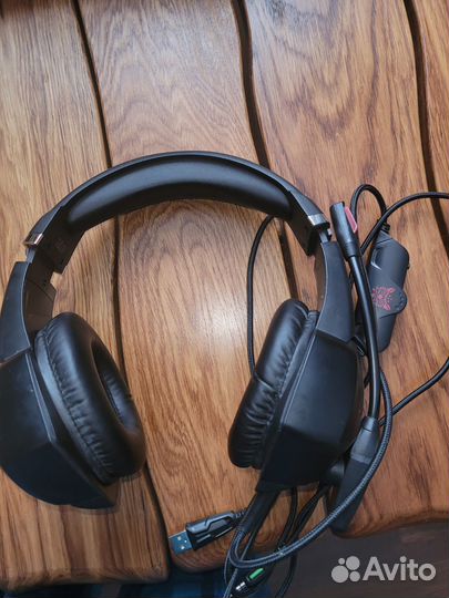 Проводные наушники