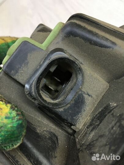 Вентилятор мотор печки отопителя Nissan almera G15