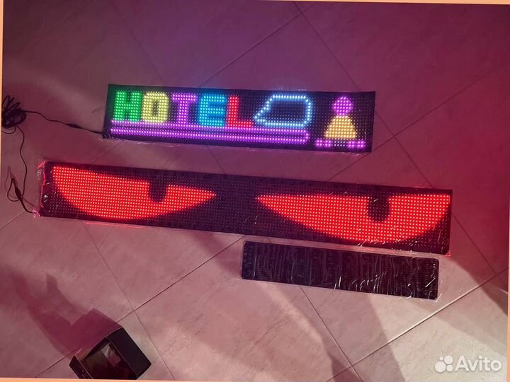 Глаза дьявола на лобовое стекло