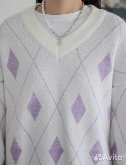 Свитер женский