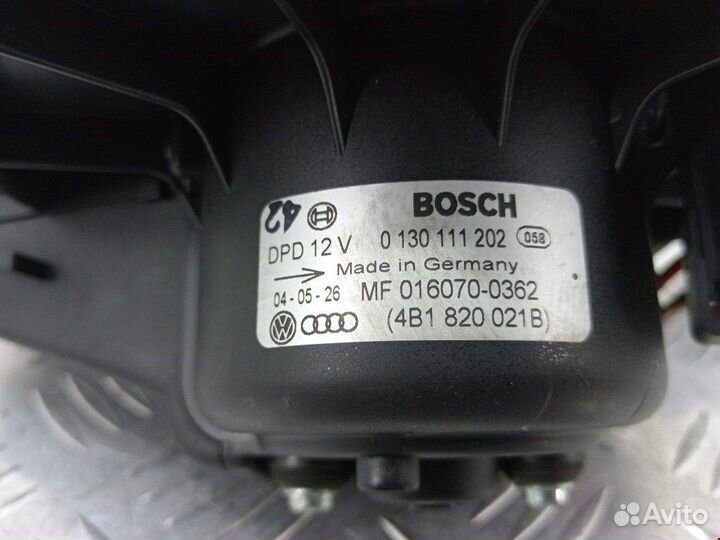 Моторчик печки для Audi A6 C5 4B1820021B