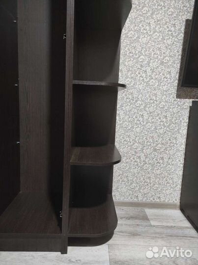 Стеллаж (угловая полка)