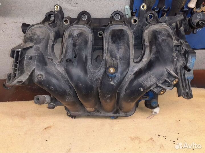 Впускной коллектор Мазда 3