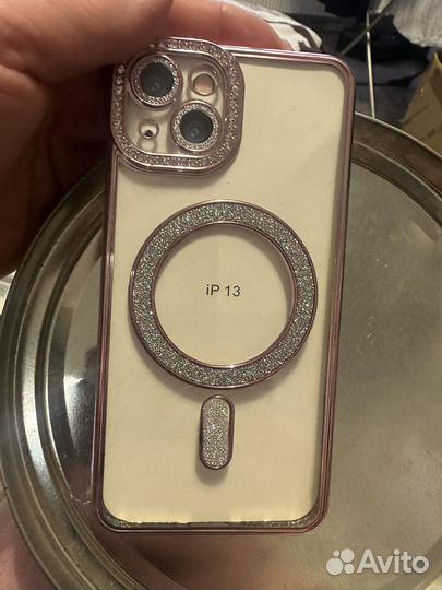 Чехол на iPhone 13