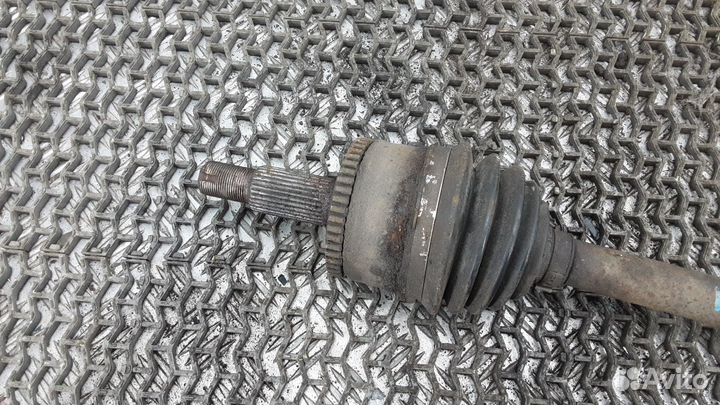 Полуось передняя Land Rover Discovery III (2004–20