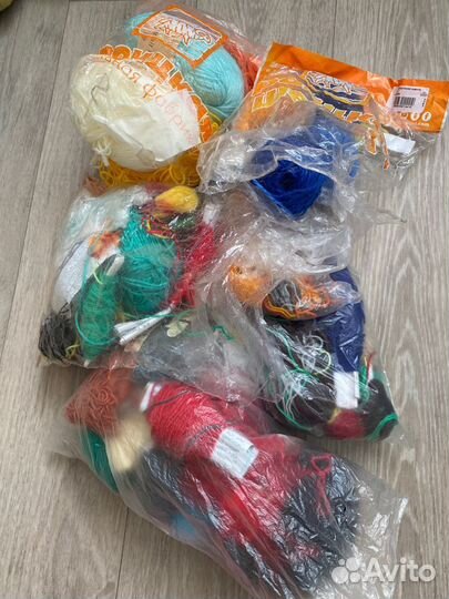 Шерсть цветная