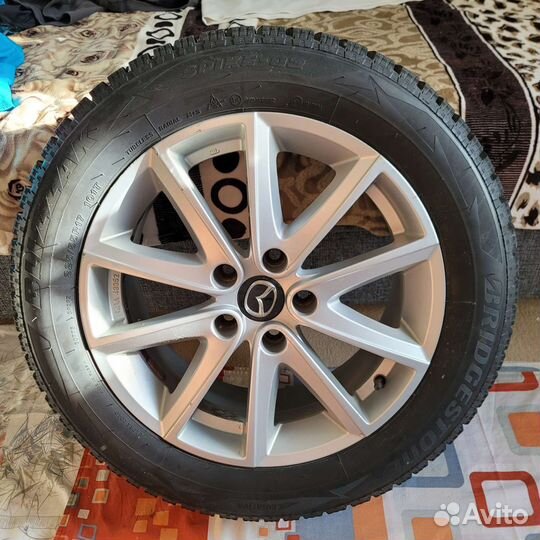 Зимний комплект колес R17 Mazda и Bridgestone