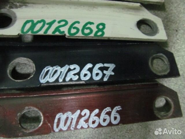 Петля капота правая Audi A80 B3 893 1987-1992