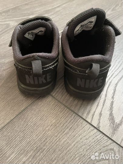 Кроссовки nike детские