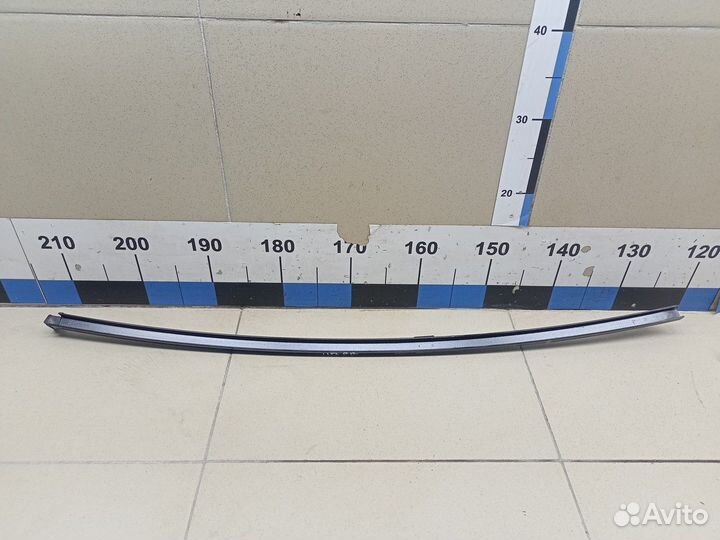 Направляющая стекла двери LX 570