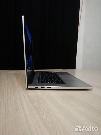 Ноутбук Honor MagicBook 15 серебристый