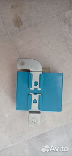 Блок управления антенной Mitsubishi Pajero 2