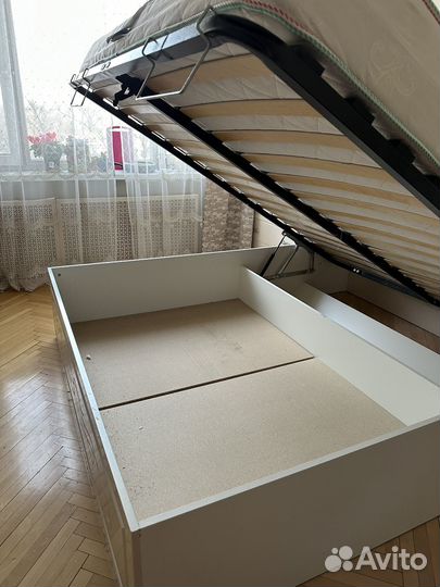 Кровать двухспальная с матрасом 180 200 бу