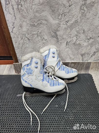 Коньки для девочки