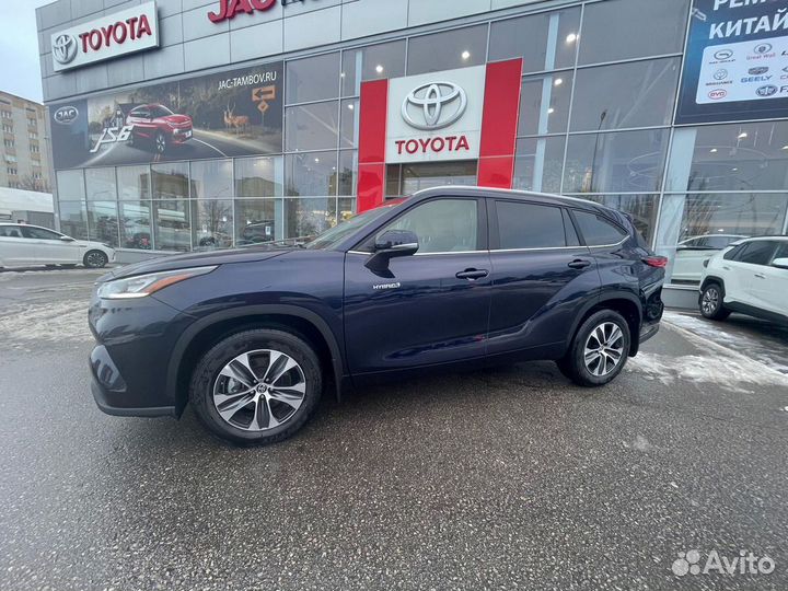 Toyota Highlander 2.5 AT, 2023