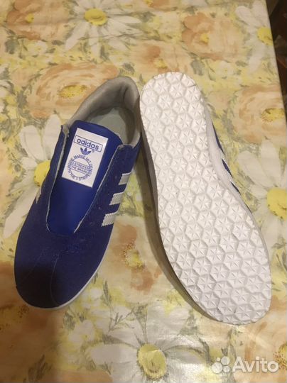 Кроссовки adidas