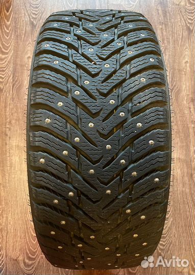 Nokian Tyres Hakkapeliitta 8 225/40 R19 и 255/35 R19 93T