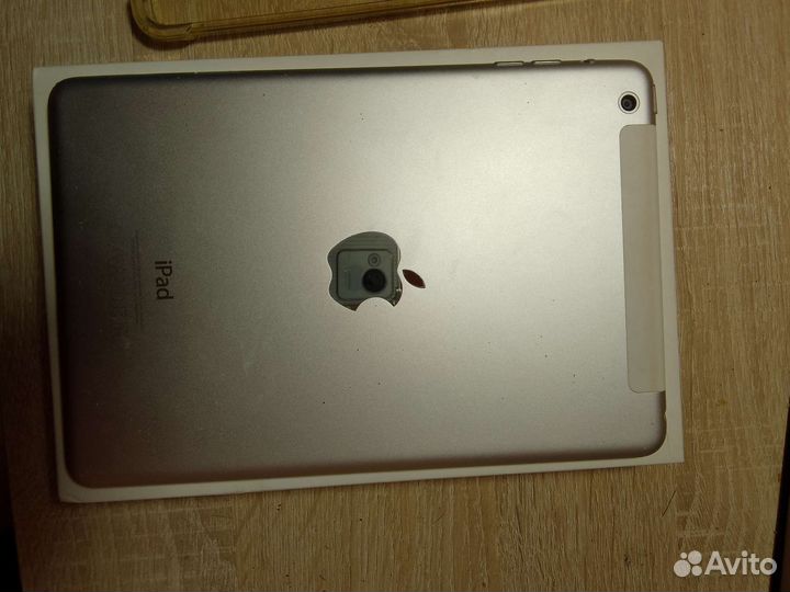 На запчасти iPad mini WI-Fi cellular 16GB