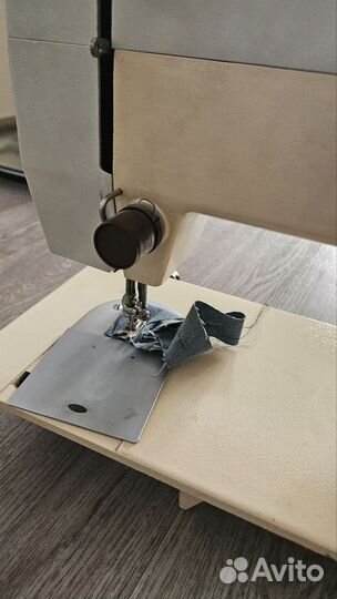 Швейная машинка чайка 134
