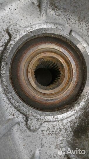 Кулак поворотный задний левый Land Rover Range