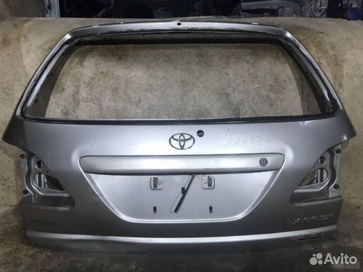 Крышка багажника Toyota Harrier