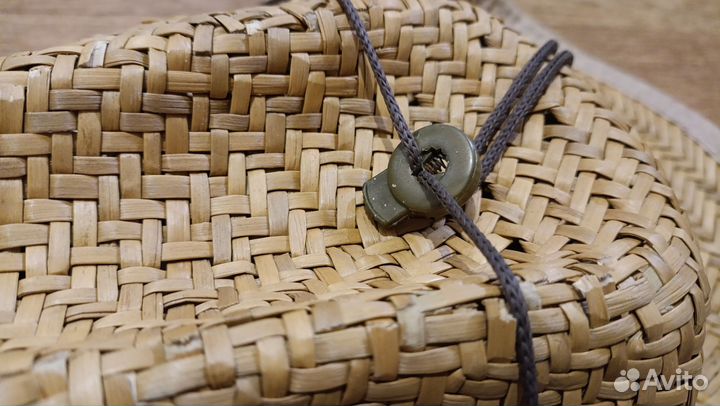 Шляпa coлoмeннaя. Лeтняя