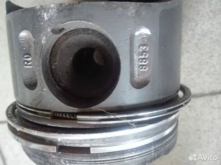 Шатун поршень 2.2 CDI Mercedes OM611