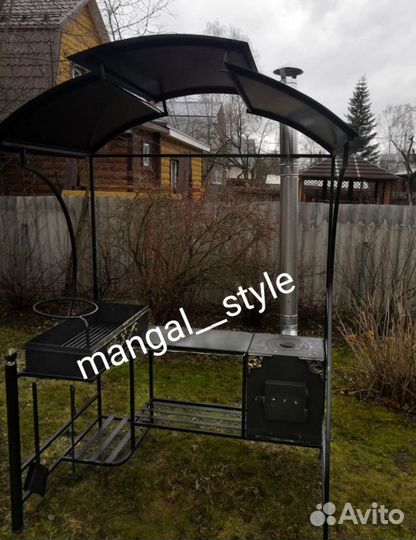 Мангал с крышей