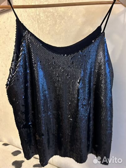Топ с паетками