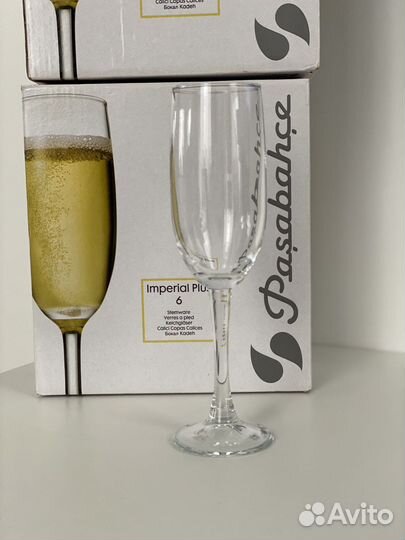 Посуда, тарелки, бокалы, стаканы