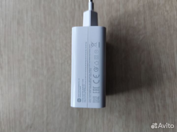 Сетевое зарядное устройство для телефона