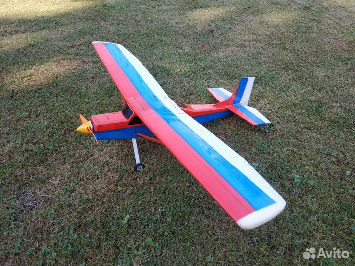 Радиоуправляемая модель самолета № 3