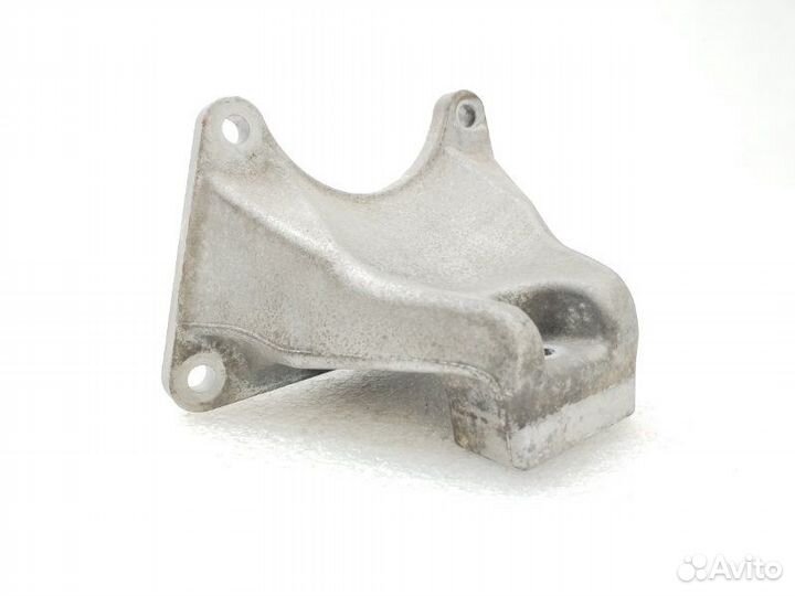 Кронштейн кпп Bmw 5-Series E60 2.0D 2009