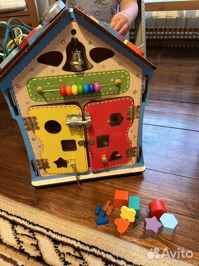 Бизиборд домик со светом большой