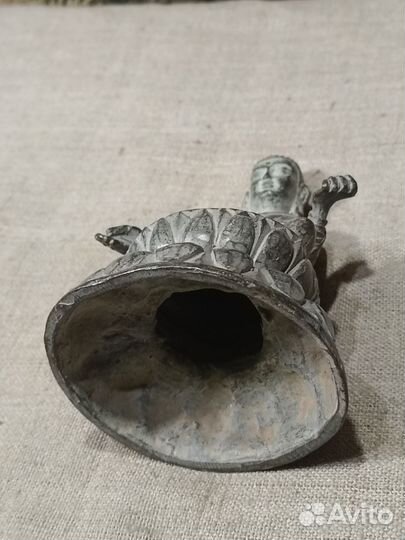 Бронзовая статуэтка