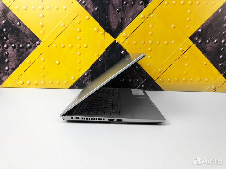 Ноутбук Asus Intel Core/HD Graphics