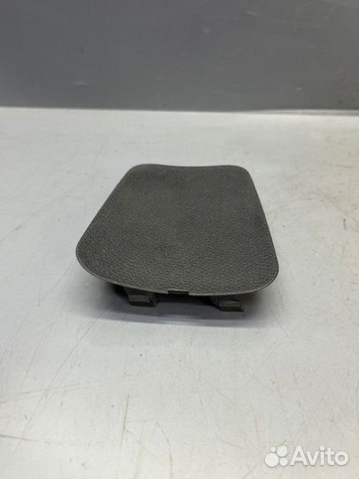 Заглушка обшивки багажника задняя левая Chery
