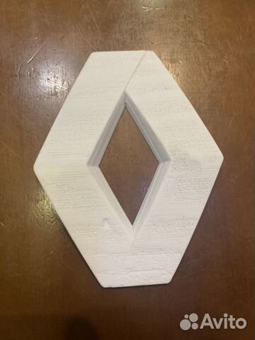 Эмблема renault