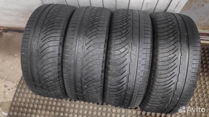 Michelin Pilot Alpin PA4 235/50 R18 101V