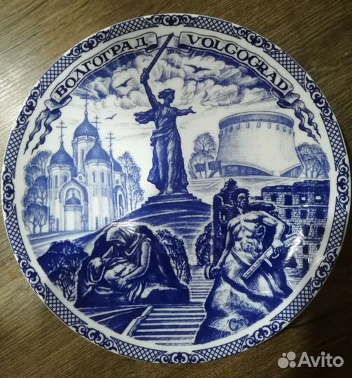 Декоративные сувенирные тарелки